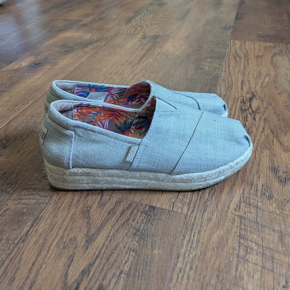 New BOBS from Skechers Casual Canvas Slip-On Shoes - Light Gray Size‎ 8